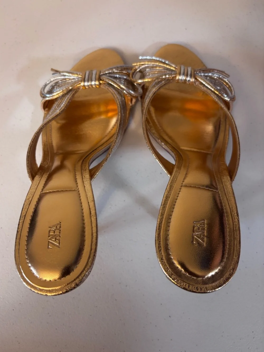 Zara gold metallic bow heeled sandals - Picture 4 of 12